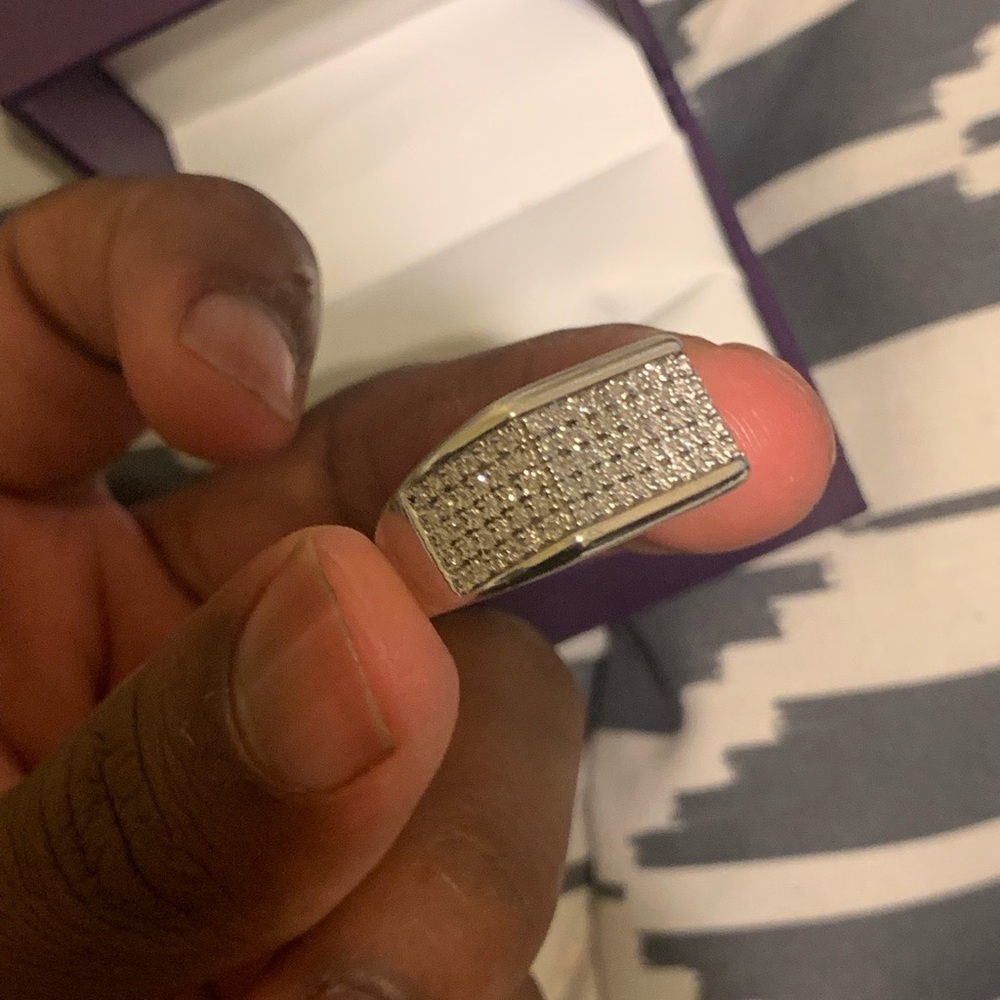 Diamond ring